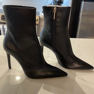 BRAND NEW W TAGA ZARA BOOTS